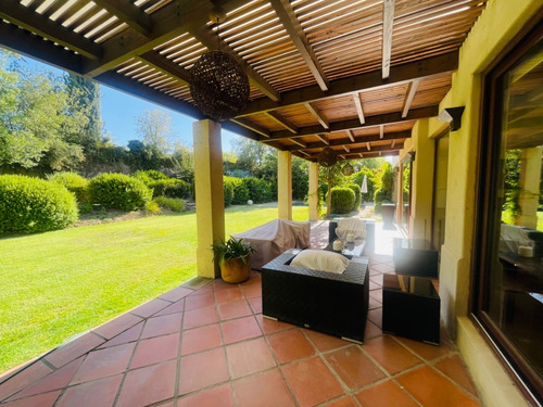Imagen 9 de 29 de Arriendo En Casas De Hacienda, Club De Golf, Piedra Roja