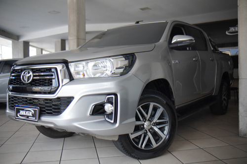 Toyota Hilux 2.7 SRV 4X2 CD 16V FLEX 4P AUTOMÁTICO