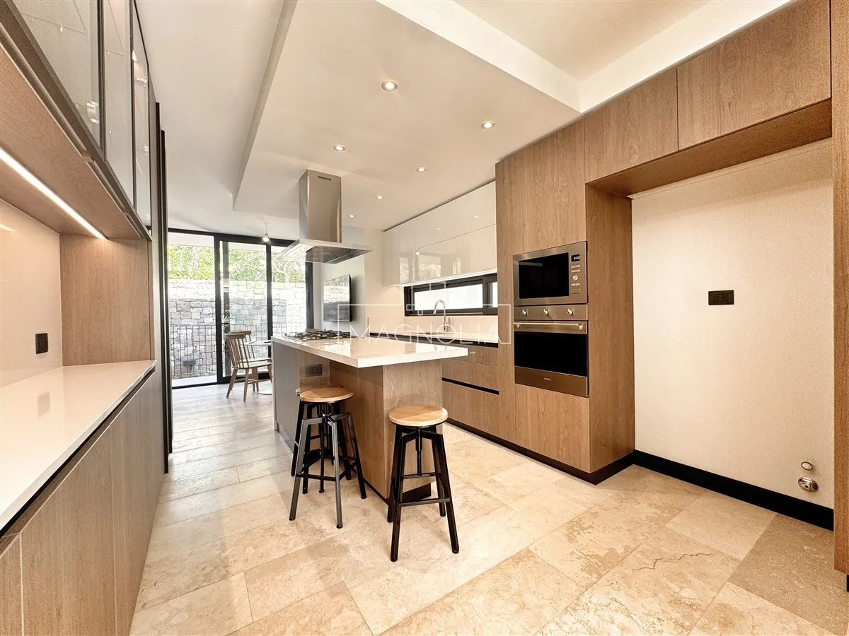Imagen 4 de 19 de Casa En Venta De 4 Dorm. En Las Condes