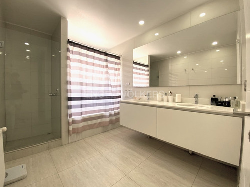 Casa Moderna En Venta, La Reserva