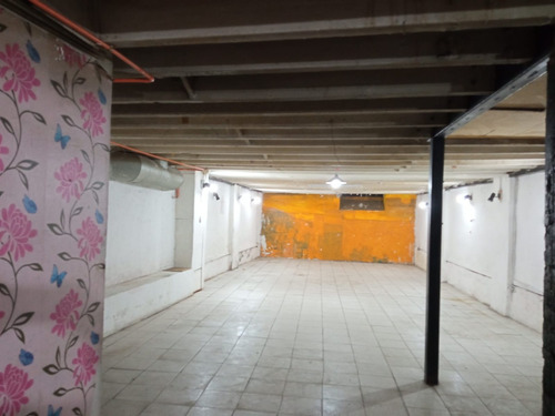 Amplio Local Comercial En Pleno Puerto De Valpso 250 Mts