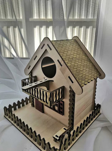 Casa Con Comedero Para Pájaro En Madera
