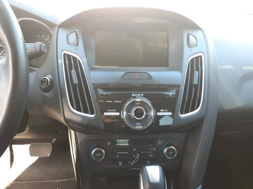 Imagem 6 de 12 de Focus 2.0 Titanium 16v Flex 4p Powershift