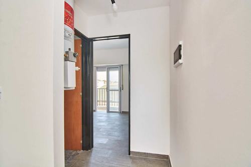 Ph A Estrenar En Venta Listo Para Escriturar!! En Remedios De Escalada, Lanús