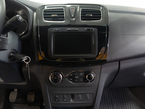 Renault Logan 1.6 16v Intense
