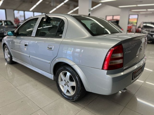 Chevrolet Astra Sedan Astra Sedan 2.0 MPFI ADVANTAGE SEDAN 8V FLEX 4P MANUAL