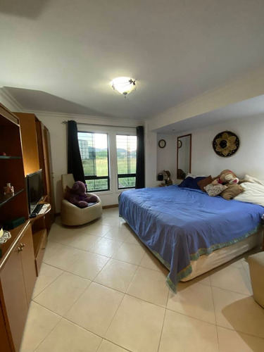 Eduardo Romero Vende Townhouse En Valle De Camoruco 26871fm
