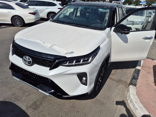 Toyota Fortuner Legender 2025 (a Importar)