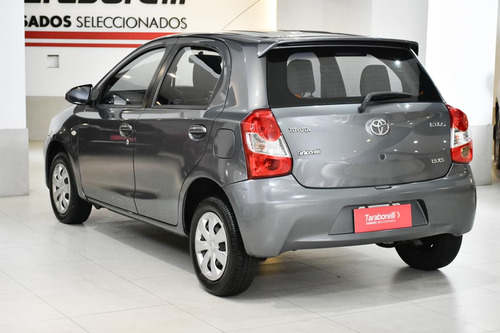 Toyota Etios 1.5 Sedan Xs