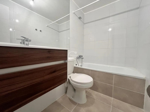 Departamento En Arriendo De 2 Dorm Nuevo. En Valparaíso