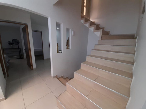 Se Vende Casa De Dos Pisos Más Terraza Las Américas Palmira Valle