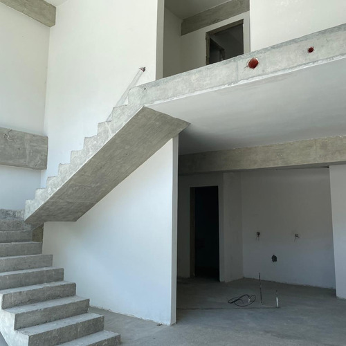 Imagen 20 de 23 de Edificio Residencial En Venta - Urb. Chulavista