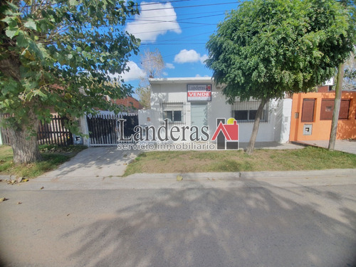 - Venta En Block - Dos Casas 3 Amb. - Lote Propio