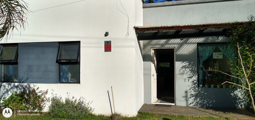 Casa En Venta 5 Ambientes Con Pileta: La Caleta