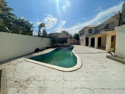 Casa De Venta En La Castellana