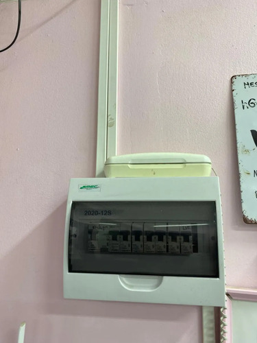 Estupenda Casa Habilitada Como Local Comercial