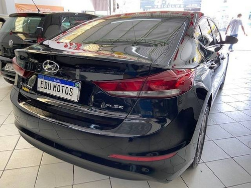 Hyundai Elantra 2.0 Flex Automático 2017