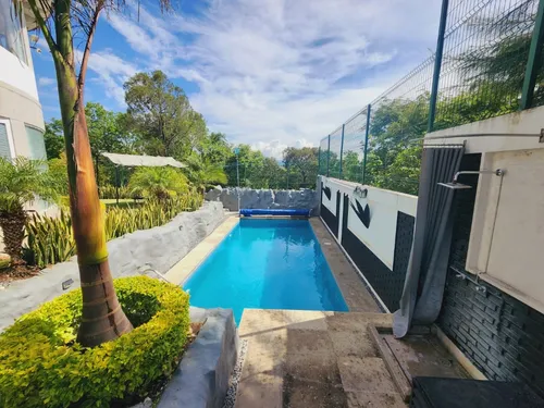 Venta Casa Jacarandas Con Alberca, Enorme Jardín, Amueblada, Equipada, Vistas Espectaculares Con Todos Los Servicios En Fracc Rancho San Diego Ixtapan De La Sal Edomex