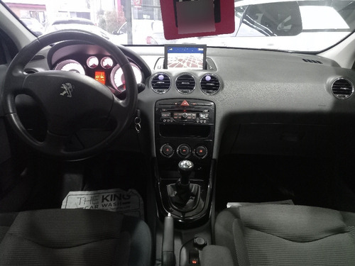 Imagen 15 de 17 de Peugeot 308 2013 1.6 Allure Nav 115cv