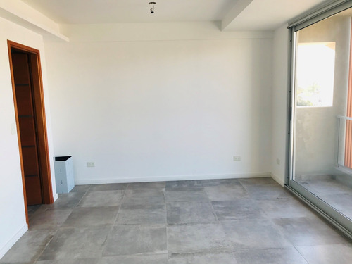 Venta Depto Monoambiente Premium Con Balcón En Saenz Peña