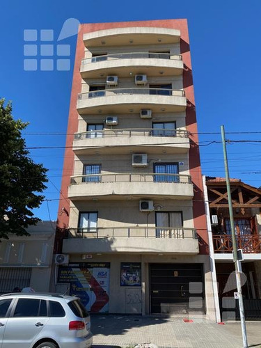 Imagen 1 de 13 de Departamento - La Plata