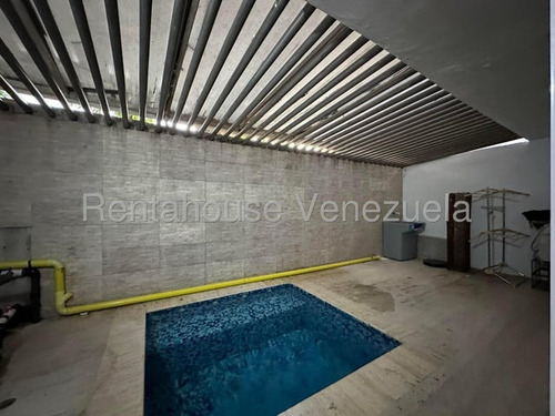Hermoso Y Amoblado Townhouse En Alquiler En El Limón