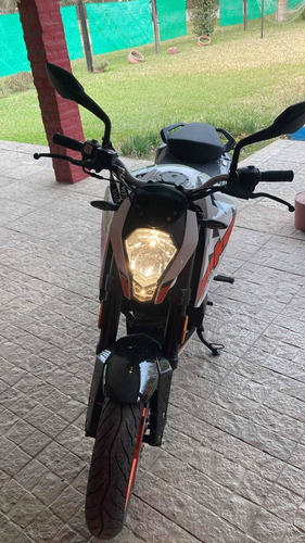 Imagen 1 de 4 de Ktm Duke 200