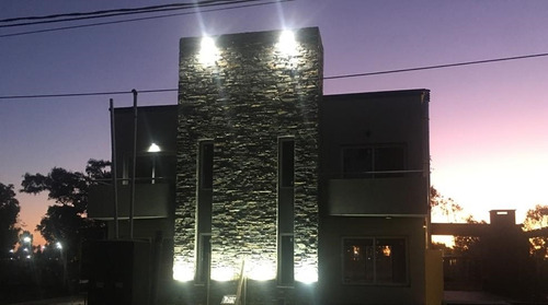 Imagen 2 de 8 de Venta Club De Campo Los Moros Dúplex 3 Ambientes Cochera