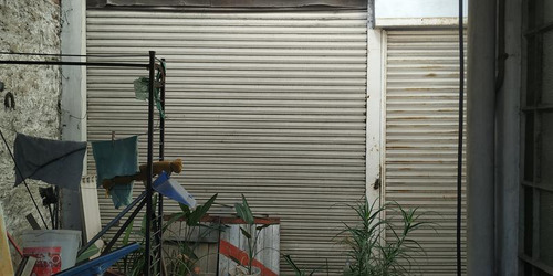 Venta Locales Sobre Dos Lotes 696 M2 Valentin Alsina