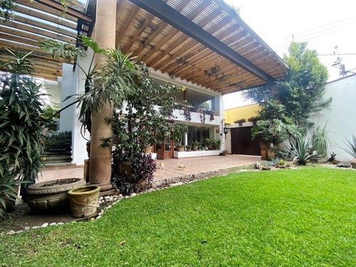 Imagen 2 de 25 de Magnífica Casa Con Uso Suelo