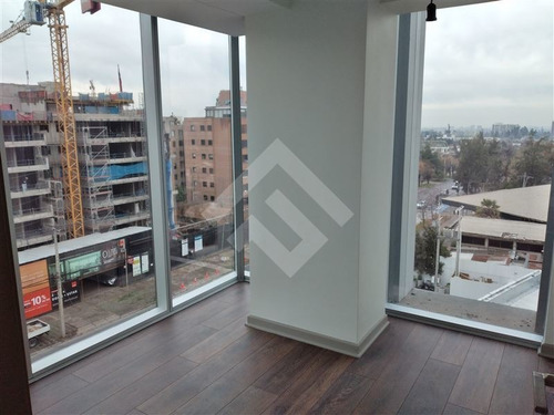 Imagen 2 de 7 de Oficina En Venta En Las Condes