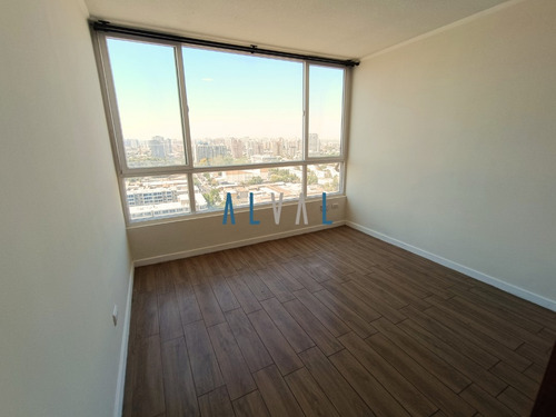 Home Studio En General Gana 1063, Santiago.