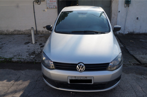 Imagem 1 de 10 de Fox Trend 1.0 2011 Volkswagen Completo Flex