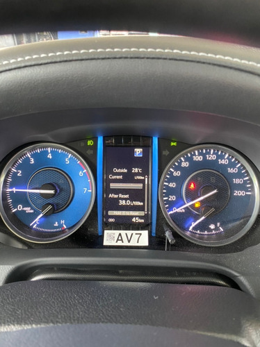 Imagen 9 de 12 de Toyota Fortuner
