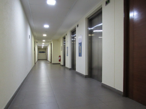 Oriente, Inmediata A Futura Línea 7. 2 Privados, 2 Baños,