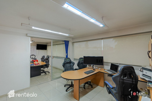 Amplia Bodega Con Montacargas Y Oficinas En Venta , Churubusco, Cdmx