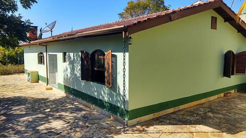 Linda Chácara Em Atibaia Condomínio Fechado