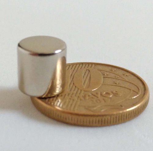Imagem 4 de 6 de Ima De Neodímio / Super Forte / 8mm X 8mm * 100 Peças *