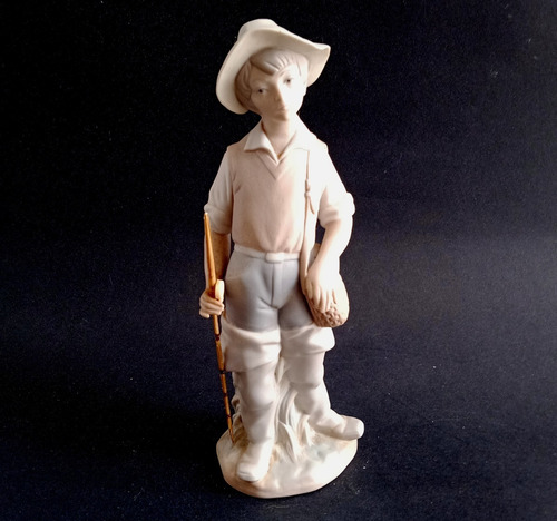 Figura Porcelana Lladró Mate Niño Pescador Con Caña Y Botas