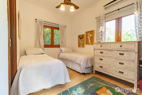 Venta Casa 4 Ambientes En Pilar Con Pileta