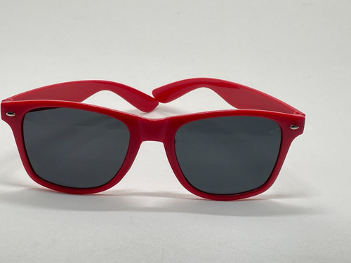 Óculos Vermelho D Sol Hot Red Sunglasses Quadrado Super Luxo Cor da haste E Cor da lente Escura Desenho Square