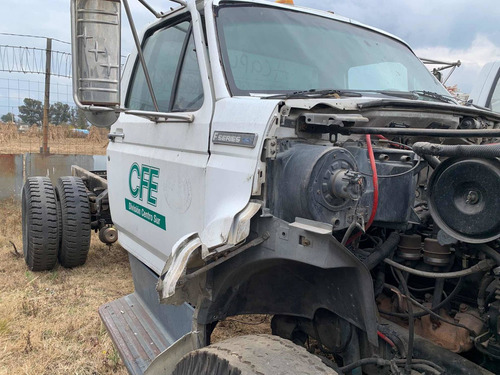 Imagen 14 de 15 de Ford F7000 Año 1998