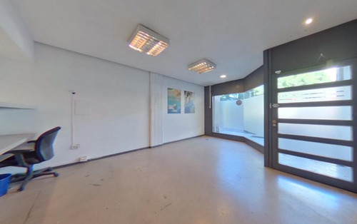 Depósito Oficinas Galpon Edificio Comercial Polo Audiovisual Productoras Tecnología Ideal Pick Up Con Montacargas Todos Medios Locomoción Chacarita 7 Baños Luminoso Alquiler Chacarita