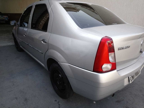 Renault Logan 1.6 8v