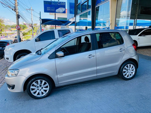 Imagem 4 de 15 de Volkswagen Fox 1.0 Mi Trend 8v Flex 4p Manual