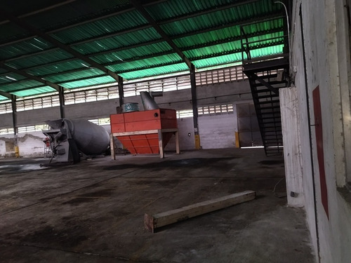 Imagen 21 de 21 de *+584144713559* Galpon En Venta En Complejo Ind Santa Rosa/pto Cabello/carabobo. 3000mts,areas De Ofocina,6baños,area De Comedor,banco De Transformadores Alta Tension,conj Cerrado,tanque De Agua.