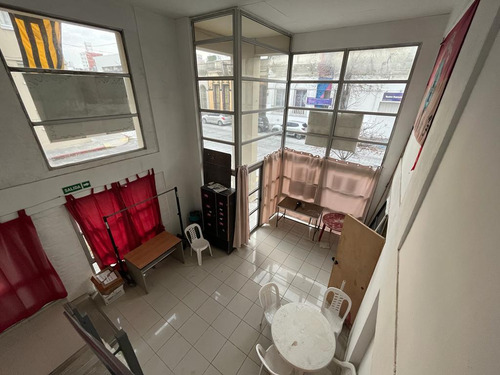Gran Esquina, Palermo Sur, 80 M2, Doble Altura.