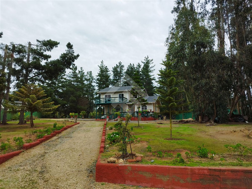 Casa En Venta De 4 Dorm. En Algarrobo