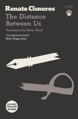 Libro The Distance Between Us - Renato Cisneros