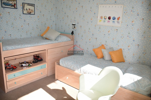 Casa En Country, 4 Dormitorios *- Ref: 3926